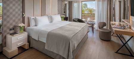 Beach Studio Upper Floor | Superior Room Beachside