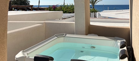 Superb Suite with Sea View & Hot Tub
