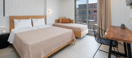 Comfort Triple Room - Mt. Olympus View