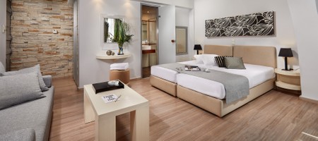 Quadruple Room with Pool View