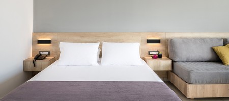 Superior Double Room with Sharing Pool