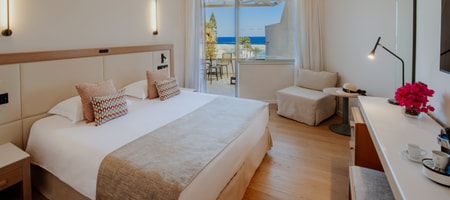 Superior Sea View with Outdoor Hot Tub