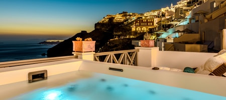 Grey: One-bedroom Apartment with Hot Tub & Caldera View