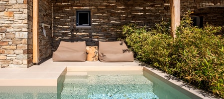 Studio Apartment with Sea View and Private Pool