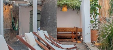 Cretan villa with Yard