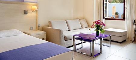 One-Bedroom Apartment with Sea View (No Balcony) (Apt. No 9)