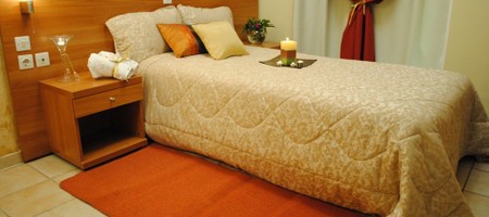 Family Room (Double & 2 extra beds)