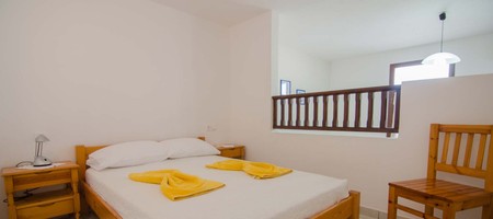 Studio (up to 4 people)
