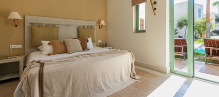 Double | Twin Room Garden View Shared Pool