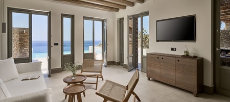 Grand Three-Bedroom Suite Private Pool