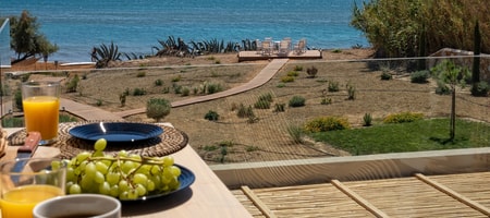 Grand Blue Beach Residences: To Kyma