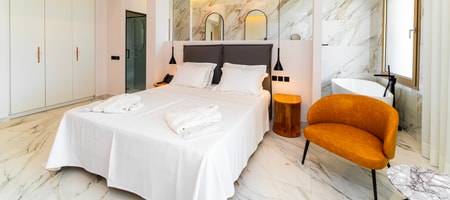 Elegance Suite Triple With Sea View With External Private Jacuzzi - 47 m2