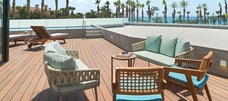 Swim Up Junior Suite Sea View