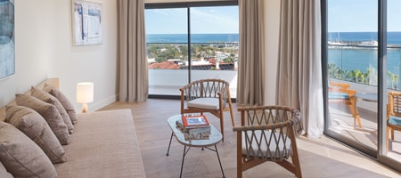 Signature One Bedroom Sea View Suite