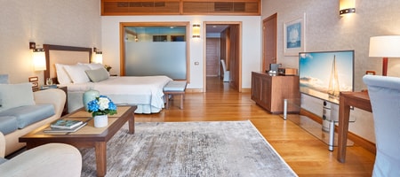 Deluxe Bungalow with Sharing Pool