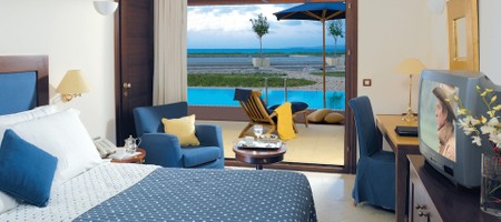 Sunset Superior Room with Sharing Pool