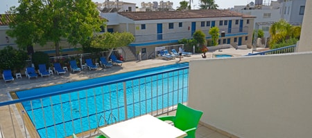 One-Bedroom Apartment Pool View