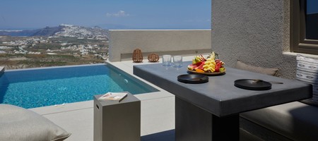 ZENITH Executive Suite with private pool