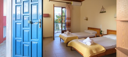 First Floor Studio Room with Garden View (2 Adults) "No18"
