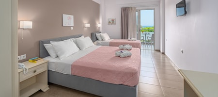 Triple Room with Sea View