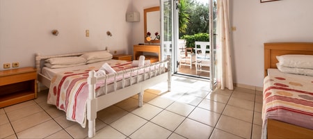 Studio with Garden & Swimming Pool View