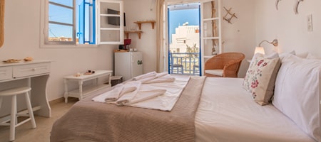 Double Room with Balcony (1)