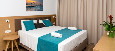 Superior One-bedroom Suite with Side Sea View