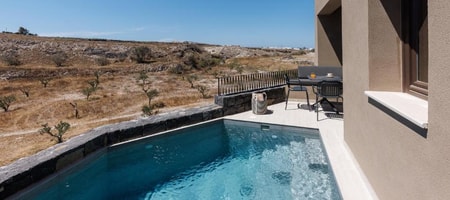 Grand Villa with Outdoor Hot Tub and Private Pool