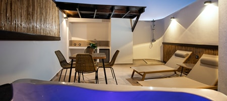 ARCH Luxury Suites - Orama