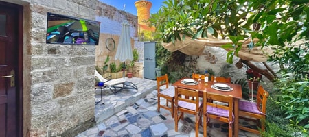 George&Michael Traditional House