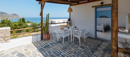 Agnanti Beach Apartment / Horizon