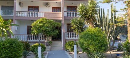 Makiaris Villa