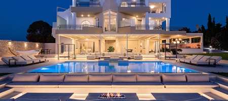 Monte Smith Grand Luxury Villa