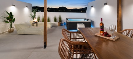 Onar Luxury Suite Fysis – Jacuzzi Terrace