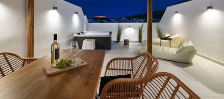 Onar Luxury Suite Pnoi – Jacuzzi Terrace
