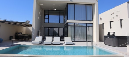 Trapezia Luxury Living - Tourmaline