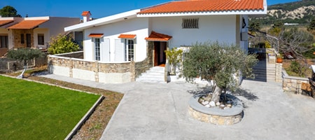 Yanni’s Place