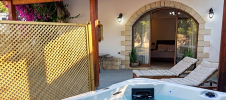 Despina Jacuzzi Studio - Walk to Lake Kournas