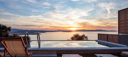 Omnia Villas I Heated* pools & stunning seaviews!