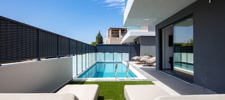 VillaSaints II – Elegant Pool Villa Near Beach