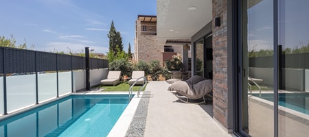 VillaSaints-Two Pool villas Walk to Beach BBQ