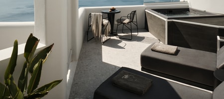 Junior Suite with outdoor hot tub and sea view