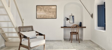 Cave Suite with Caldera View
