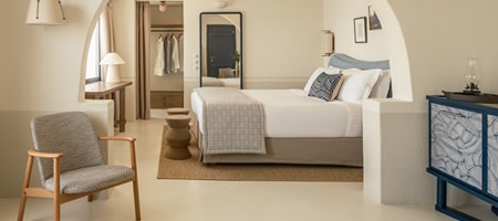 Honeymoon Suite with Caldera View