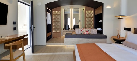 Deluxe Suite with Outdoor Hot Tub