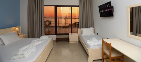 Standard Triple Room with Sea View