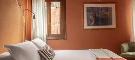 Superior Room with Canal View