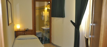 Classic Single Room