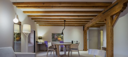 Lake Side Suite