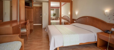Superior Double Room with Jacuzzi